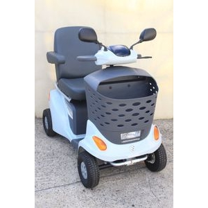 SUZUKI スズキ シニアカー 電動車 ET4D7 ペールブルーの買取り品の画像